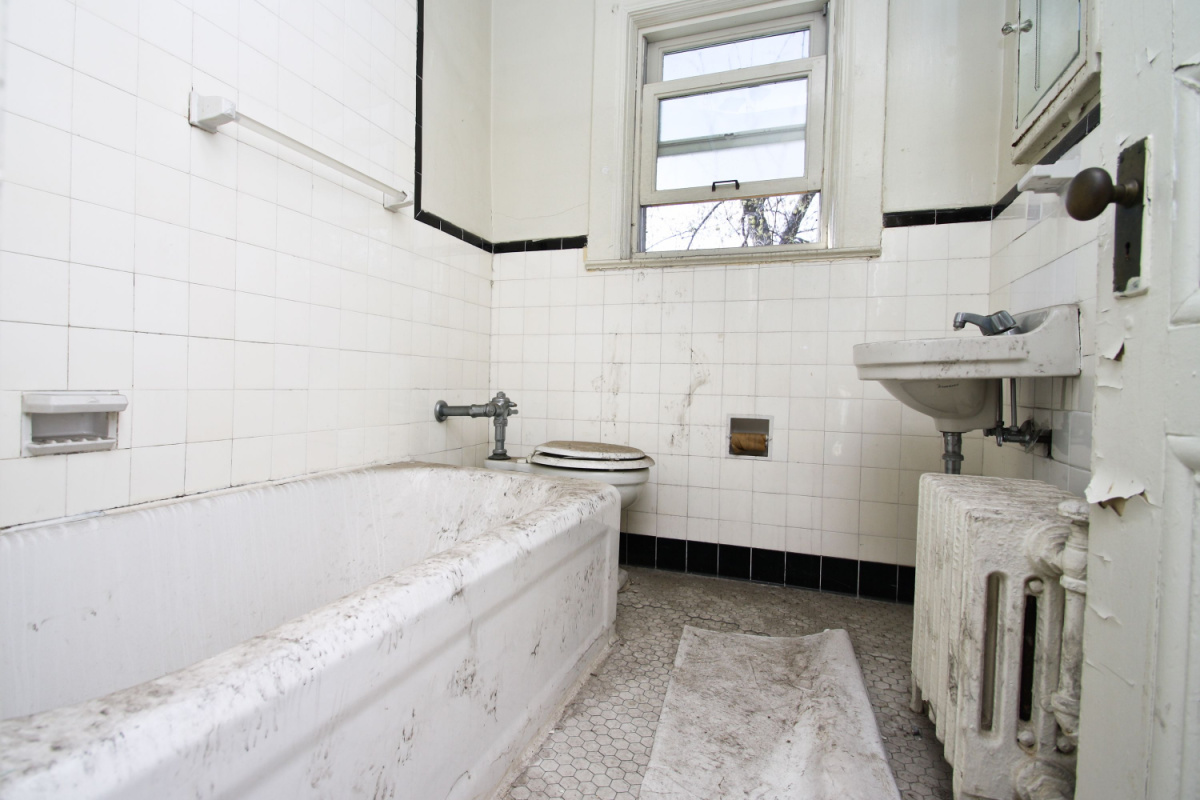 Resurface Bathtub Creve Coeur, MO | Bathtub Resurfacing Near Creve Coeur, MO | A New Look Resurfacing